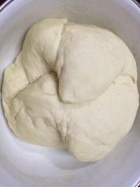 自制香蕉披萨做法图解3)
