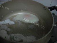 「家有大厨」水煮荷包蛋做法图解5)