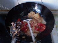 家常菜土豆炒西红柿做法图解8)