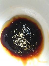 美味的蒜蓉秋葵做法图解6)