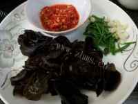 芳香四溢的莴笋木耳炒肉片做法图解4)