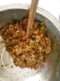 美味的猪肉茴香饺子做法图解3)