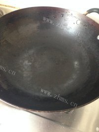 独特的手撕包菜做法图解3)
