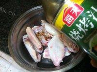 味道不错的蜜汁鸡翅做法图解2)