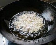 诱人的油爆鹌鹑脯做法图解3)