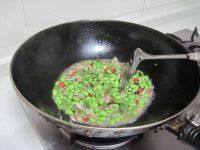 家庭版毛豆炒肉做法图解10)