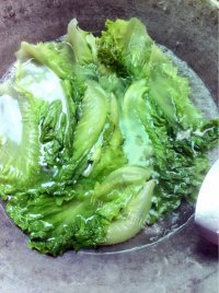 家常菜白灼生菜做法图解2)