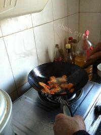 家常菜胡萝卜烧豆腐做法图解3)