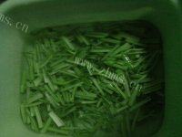 口感好的芹菜炒肉丝做法图解2)