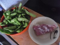 好吃的五花肉炖豆角做法图解1)