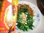 家常菜金针菇拌菠菜
