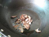 家常菜大葱炒腊肉做法图解4)