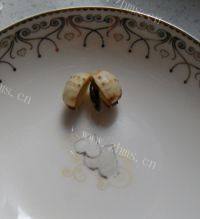 简单易做的银耳莲子羹做法图解3)