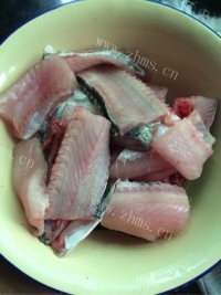 玉盘珍馐的酸菜鱼做法图解1)