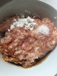 自制肉馅饼做法图解4)