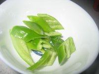 家常猪肝炒茶树菇做法图解3)