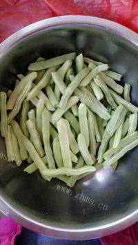家常炖豆角做法图解1)