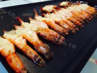 鲜香芝士蒜蓉焗大虾做法图解13)