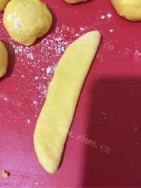 美味的金钱卷面包做法图解11)