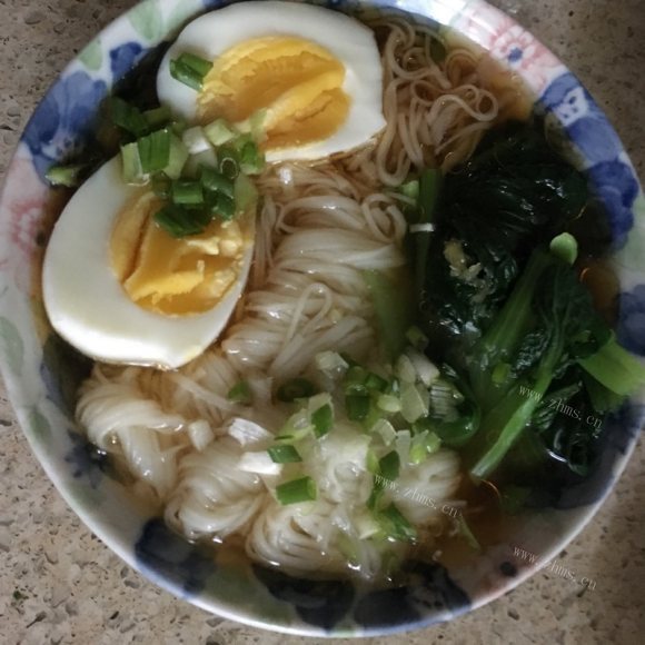 回味无穷的阳春面