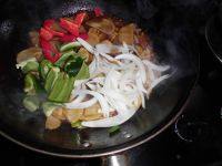 家常菜干锅土豆片