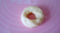 自制肠仔包做法图解4)