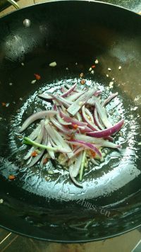 美味的牛肉饭做法图解5)