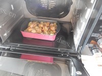 美味的黑椒土豆翅根做法图解9)