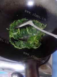 家常菜素炒茼蒿做法图解8)