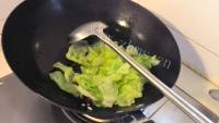 五味俱全的手撕包菜做法图解5)