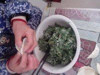 口感丰富的荠菜鲜肉饺子做法图解12)