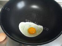 常吃不腻的煎蛋的做法图解二