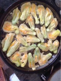 南瓜花煎饼做法图解3)