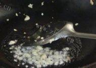 鸡蛋炒胡萝卜丝做法图解3)