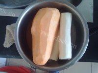 滋补的排骨炖山药做法图解2)