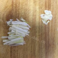 家常菜香菇炒青菜做法图解6)