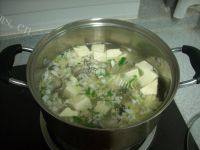 鲜美海蛎子豆腐汤做法图解4)