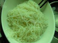 家常菜包菜炒米粉做法图解4)