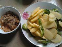 秀色的土豆片炒肉做法图解1)
