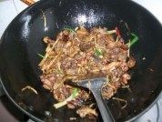 姜丝鸭做法图解6)