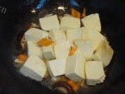 家常炖豆腐做法图解2)