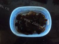 诱人的辣白菜炒饭做法图解6)