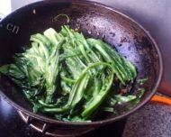 简易豆豉蒜蓉油麦菜做法图解6)