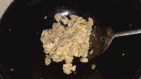 食欲满满的蛤蜊炒蛋