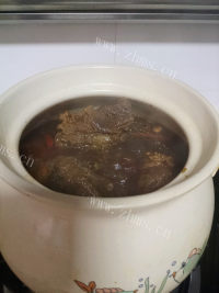 不错的卤汁牛肉面做法图解4)