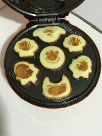 可爱卡通蜂蜜蛋糕做法图解13)