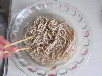 好吃的手撕鸡丝拌豆皮做法图解6)