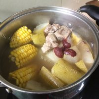 美味的冬瓜排骨汤做法图解11)