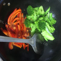 喷香的鸡腿饭做法图解11)