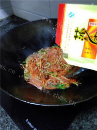 家常菜胡萝卜肉丝做法图解11)